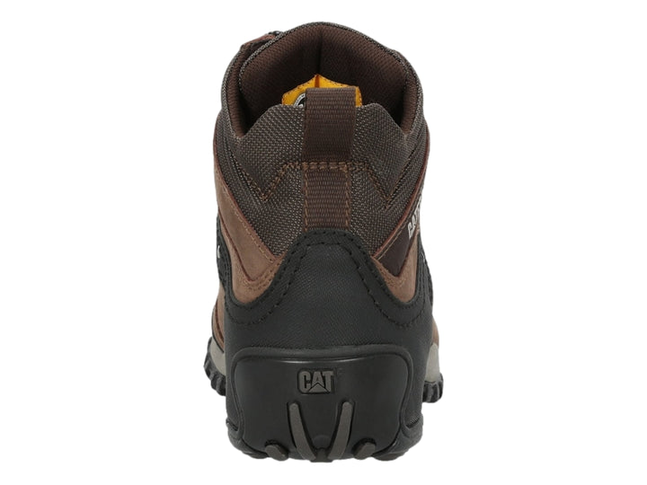 Bota de trabajo Caterpillar color marrón oscuro con refuerzos negros y suela antideslizante.
