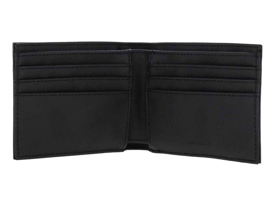 Cartera Lacoste de color negro con textura rugosa y logotipo grabado en relieve.