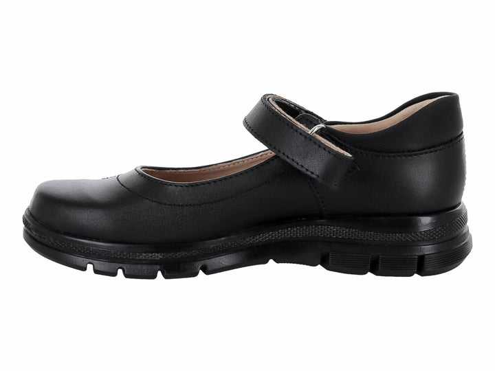 Zapato infantil negro de material napa con correa y detalles de corazones blancos.