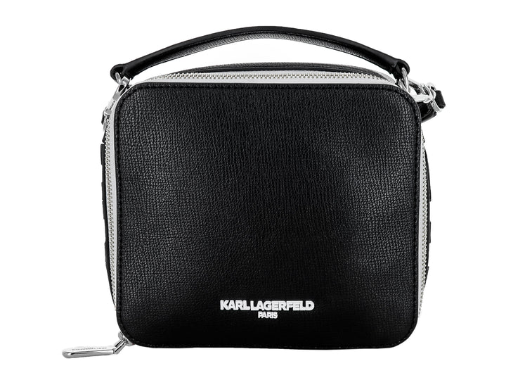 Bolso negro cuadrado de Karl Lagerfeld con asa superior y detalles en color plata.