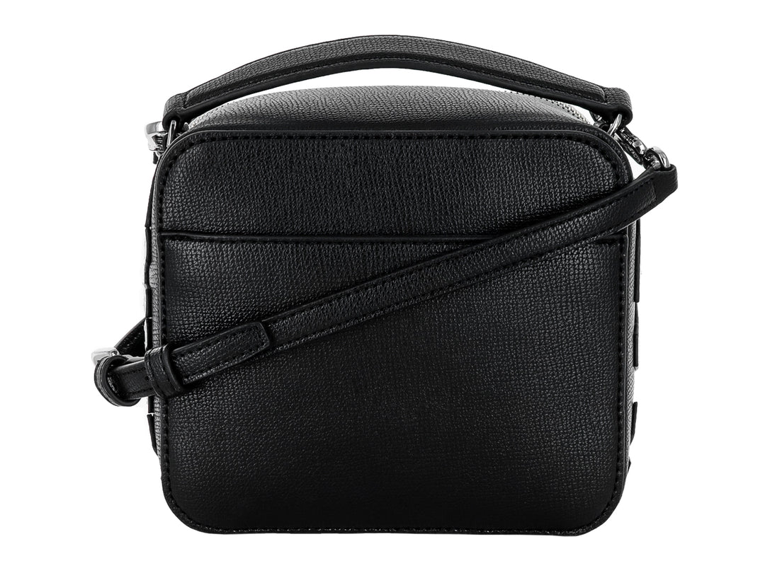 Bolso negro cuadrado de Karl Lagerfeld con asa superior y detalles en color plata.