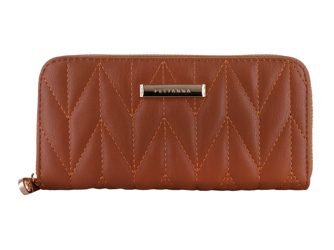 Cartera marrón con diseño acolchado en V y placa metálica de la marca FELIANNA.