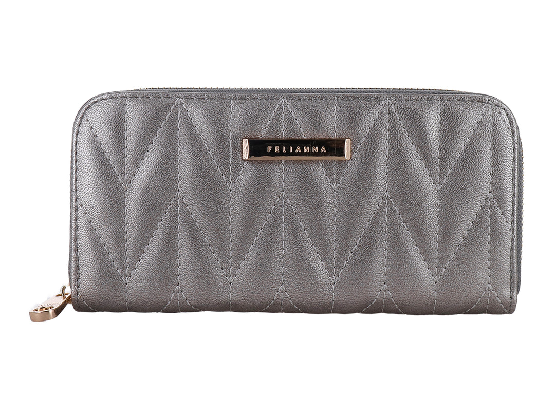 Cartera FELIANNA color plata con diseño acolchado y cierre dorado.