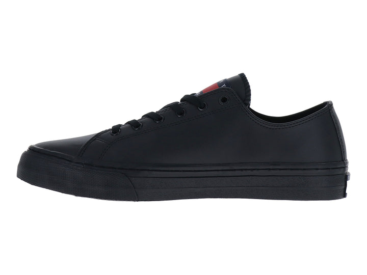 Tenis Tommy Hilfiger color negro, diseño casual de corte bajo con suela vulcanizada.