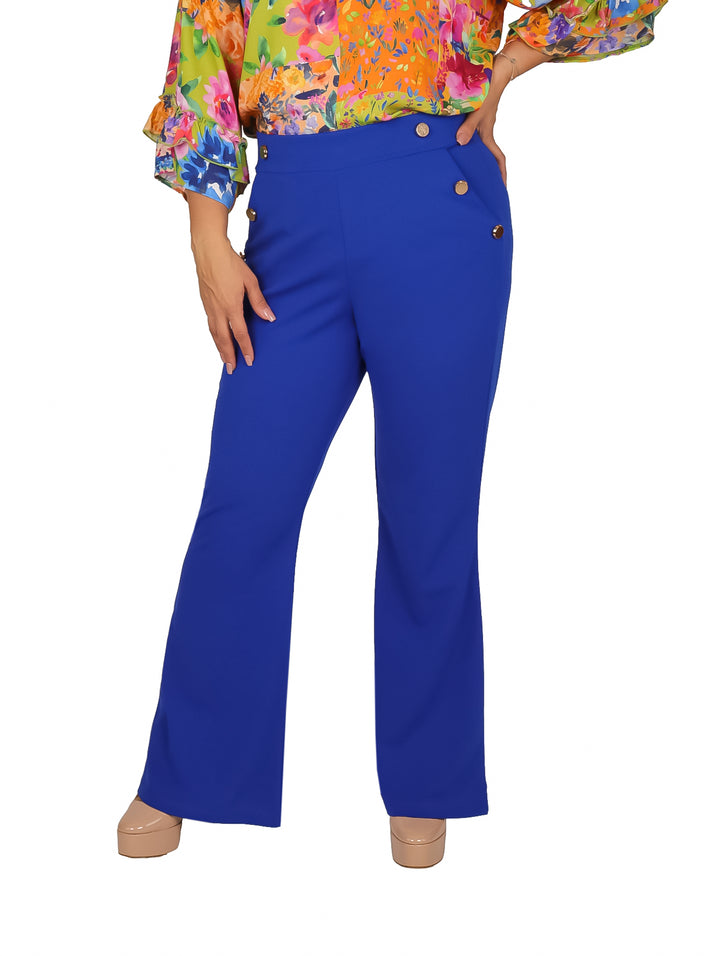 Pantalón azul rey de corte campana con botones decorativos en la cintura para mujer.