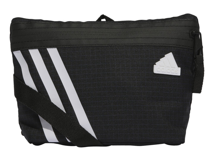 Riñonera Adidas color negro con tres franjas blancas laterales y logotipo blanco frontal.