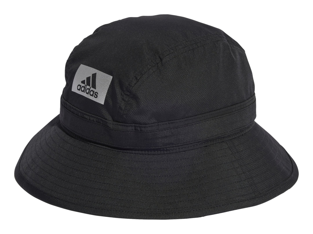 Sombrero tipo bucket de color negro con logotipo de Adidas en la parte frontal.