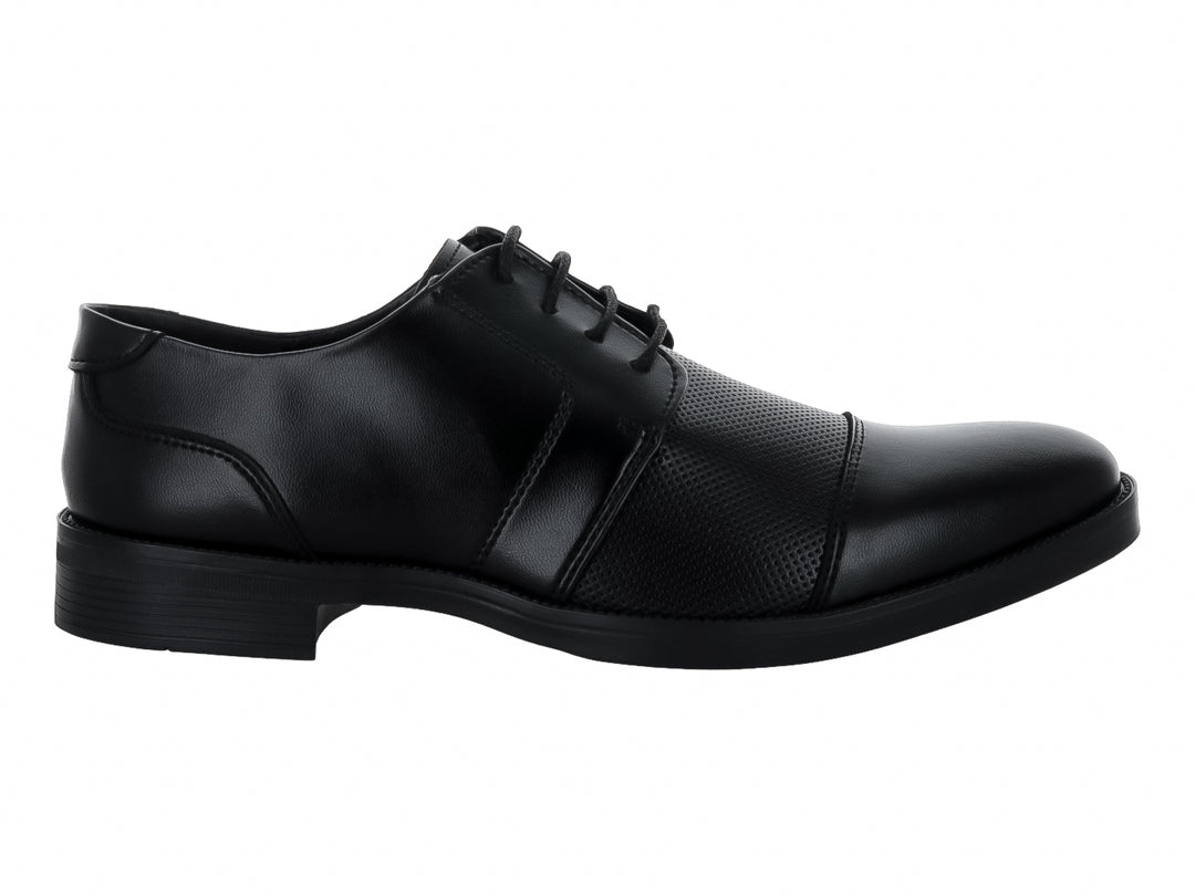Zapato formal para hombre de color negro, material sintético con detalles perforados y cierre de cordones.