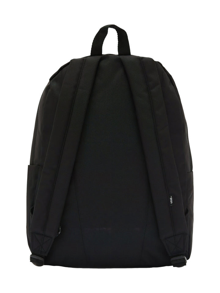 Mochila escolar Vans de color negro con logotipo grande en blanco en el frente y un bolsillo delantero.