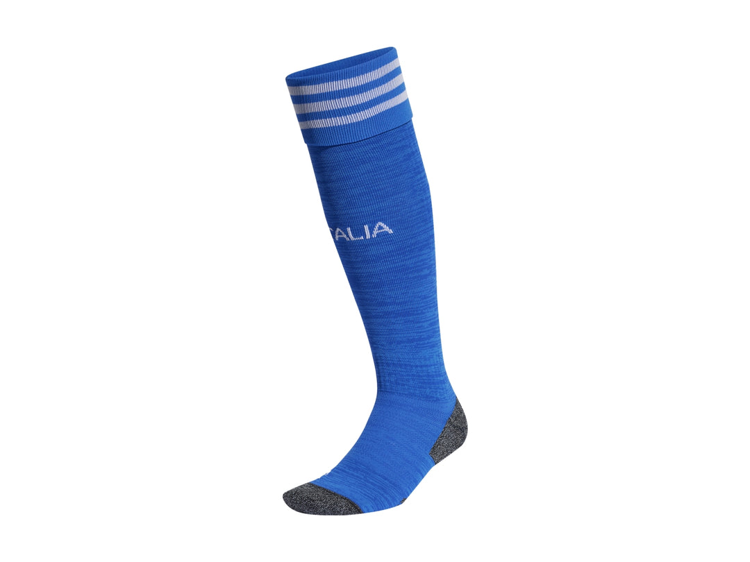 Calcetín de fútbol Adidas color azul con rayas blancas en la parte superior y talón gris.