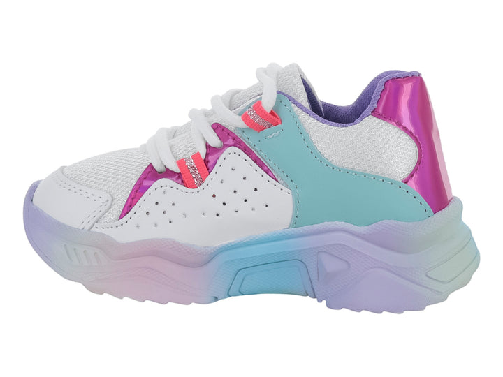 Tenis deportivos infantiles multicolor con base blanca, detalles en rosa y azul, y suela degradada.