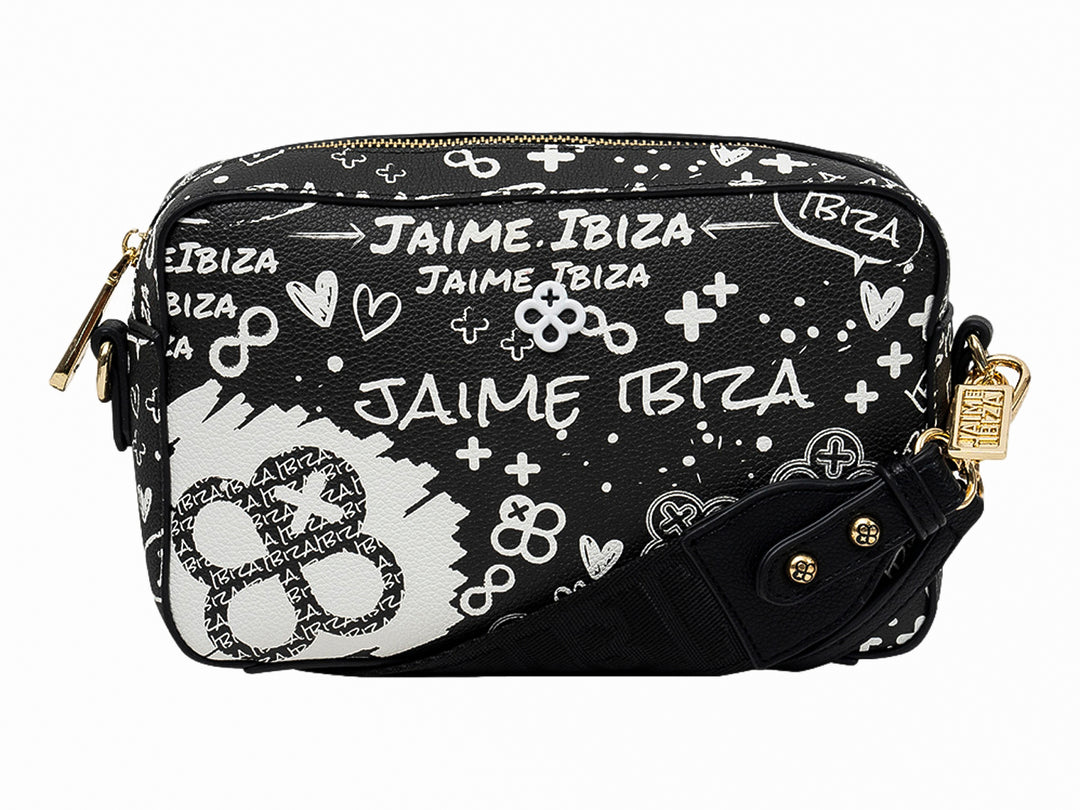 Bolso negro con estampados gráficos en blanco y herrajes dorados de la marca Jaime Ibiza.