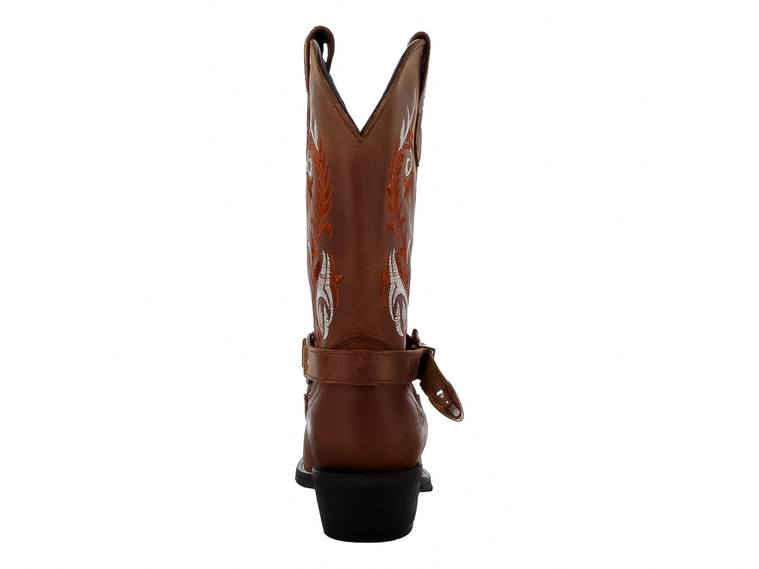 Bota vaquera de cuero color café con bordados decorativos y hebilla plateada para mujer.