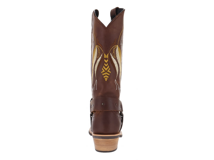 Bota vaquera de cuero color marrón con bordados dorados y correa decorativa en el tobillo.