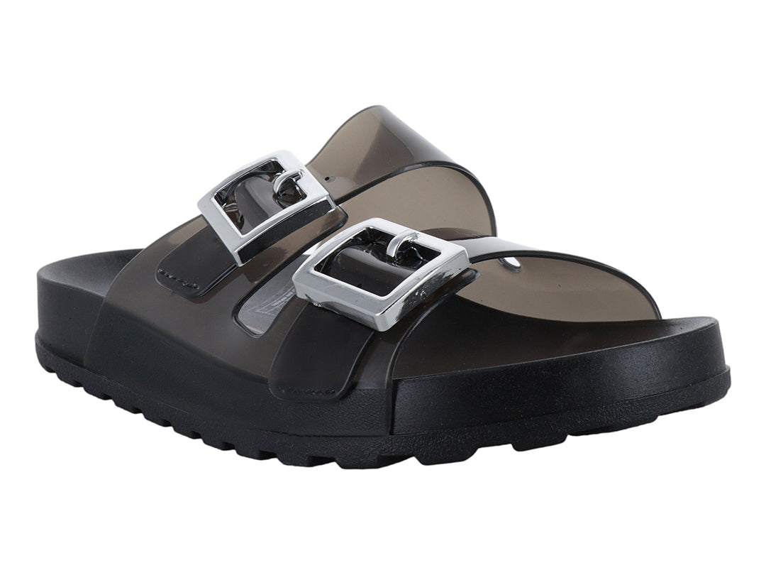 Sandalias negras de plataforma con tiras translúcidas y hebillas plateadas.