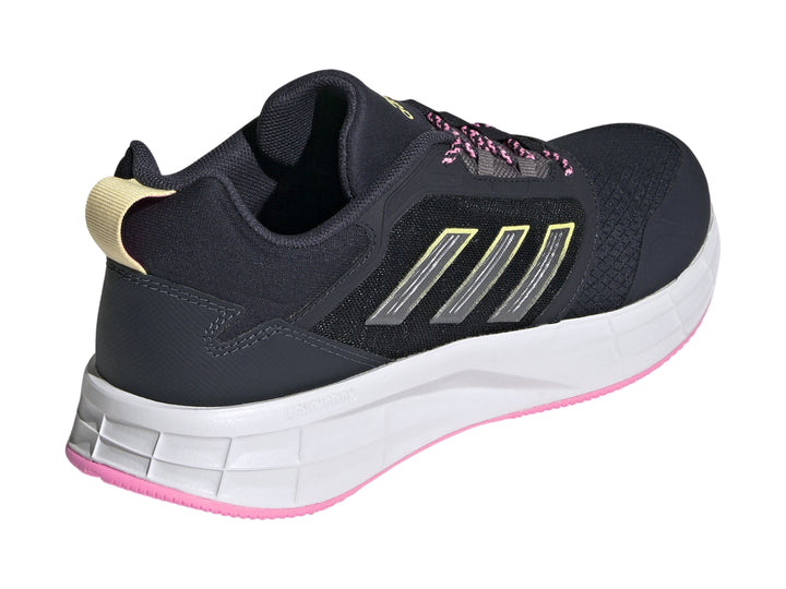 Tenis deportivos Adidas Duramo Protect en color azul marino con suela blanca y detalles en rosa.