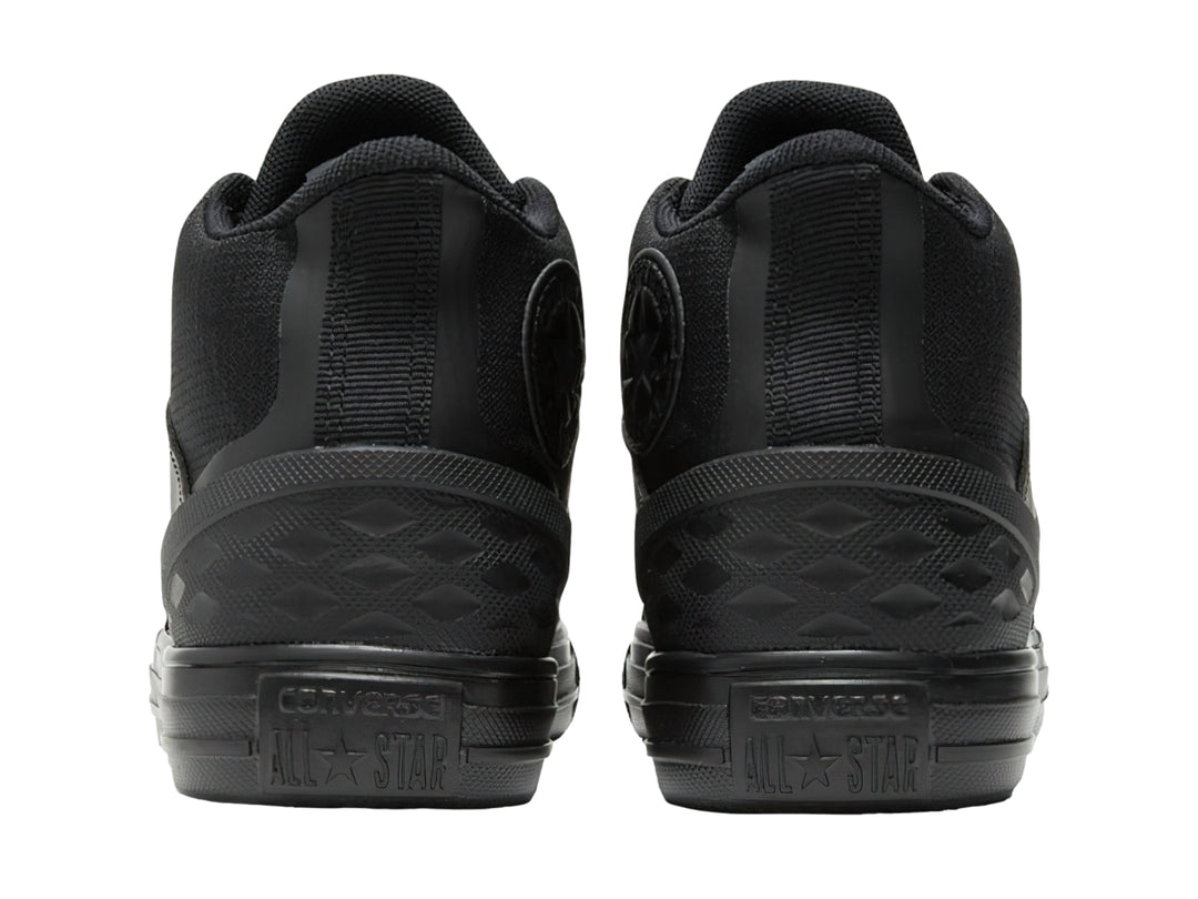 Tenis Converse Chuck Taylor All Star Flux Ultra Mid en color negro total con diseño deportivo.