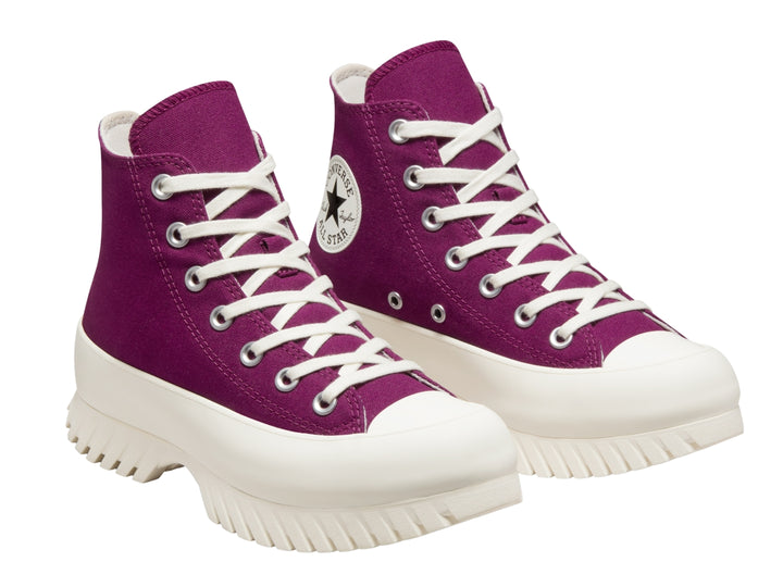 Tenis Converse Chuck Taylor All Star Lugged 2.0 HI en color morado místico con suela blanca de plataforma dentada.