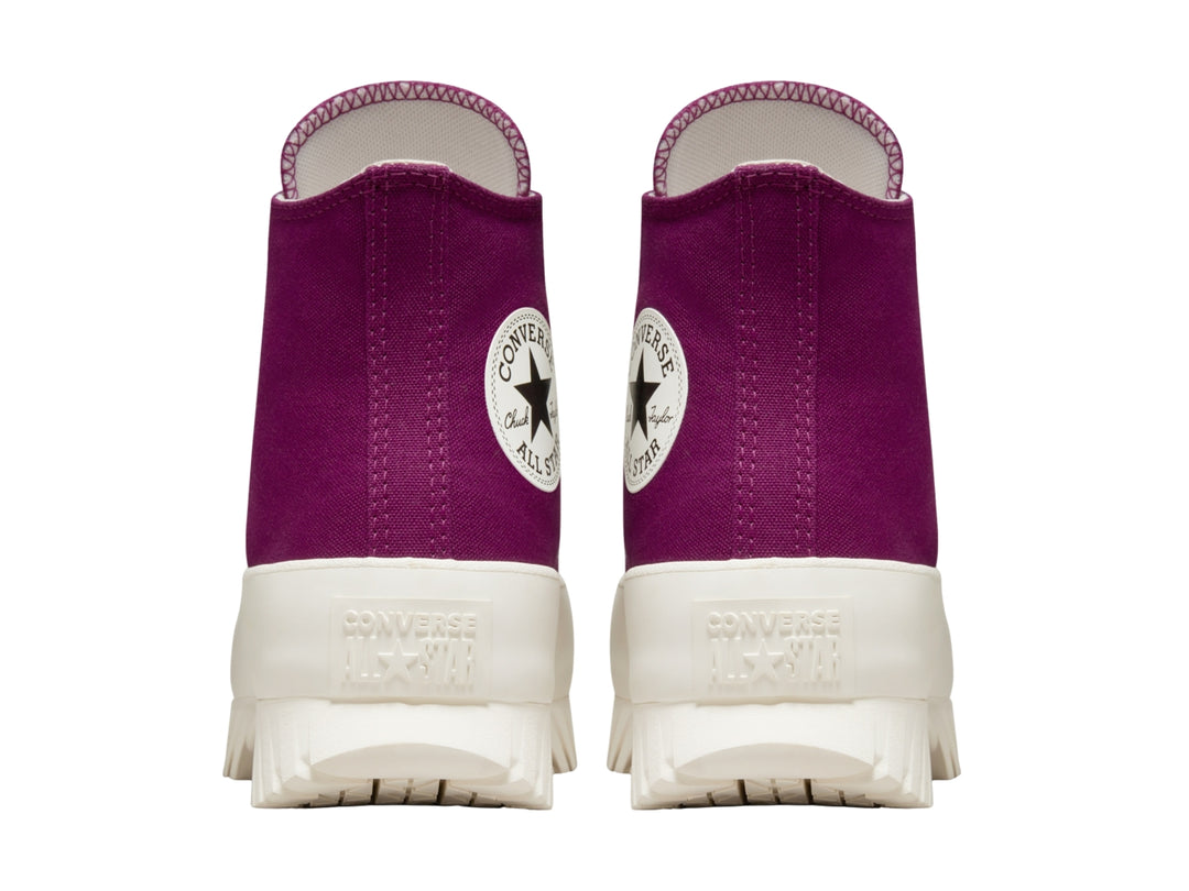 Tenis Converse Chuck Taylor All Star Lugged 2.0 HI en color morado místico con suela blanca de plataforma dentada.