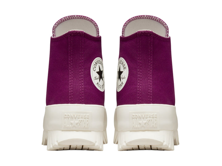 Tenis Converse Chuck Taylor All Star Lugged 2.0 HI en color morado místico con suela blanca de plataforma dentada.