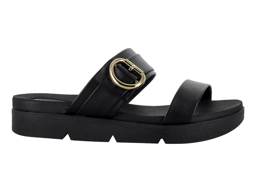 Sandalia negra de plataforma con hebilla dorada y diseño casual.