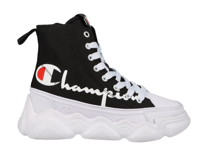 Tenis Champion de bota alta en colores negro y blanco con suela de plataforma blanca ondulada.