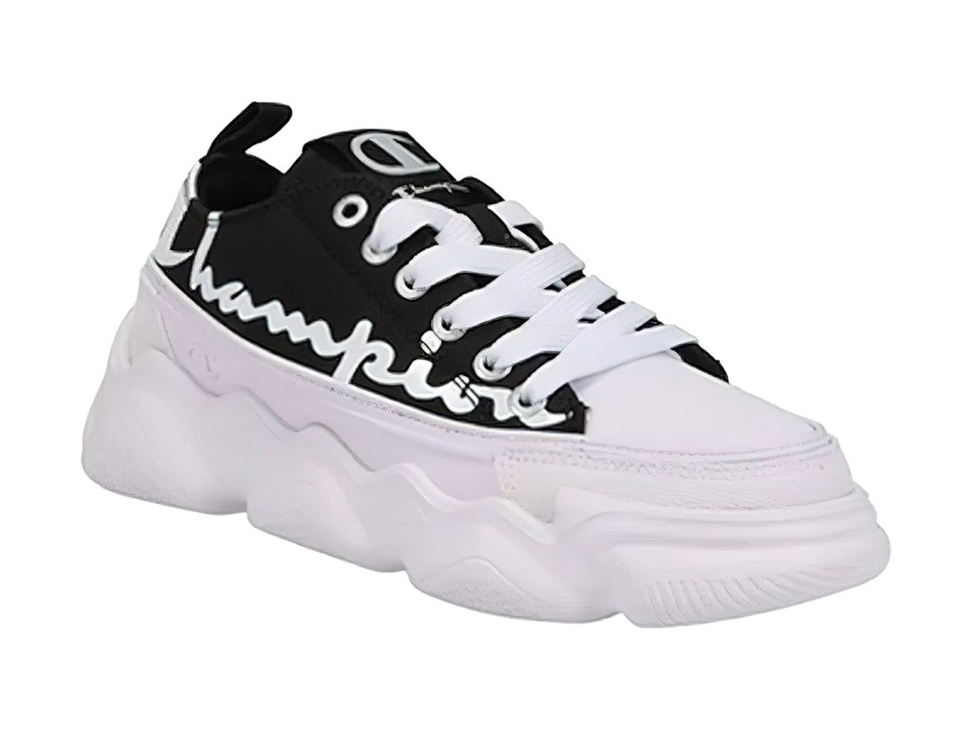 Tenis Champion de plataforma en colores blanco y negro con logotipo lateral.