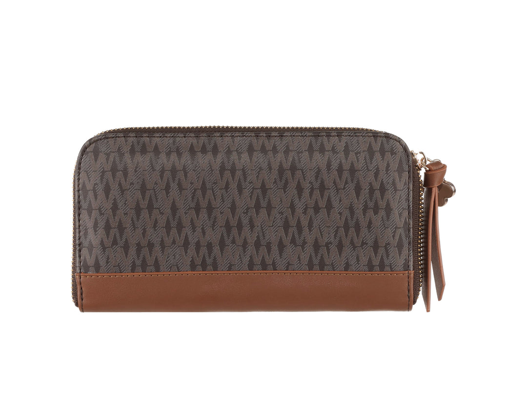 Cartera marrón de Westies con estampado geométrico, detalles en dorado y cierre superior.