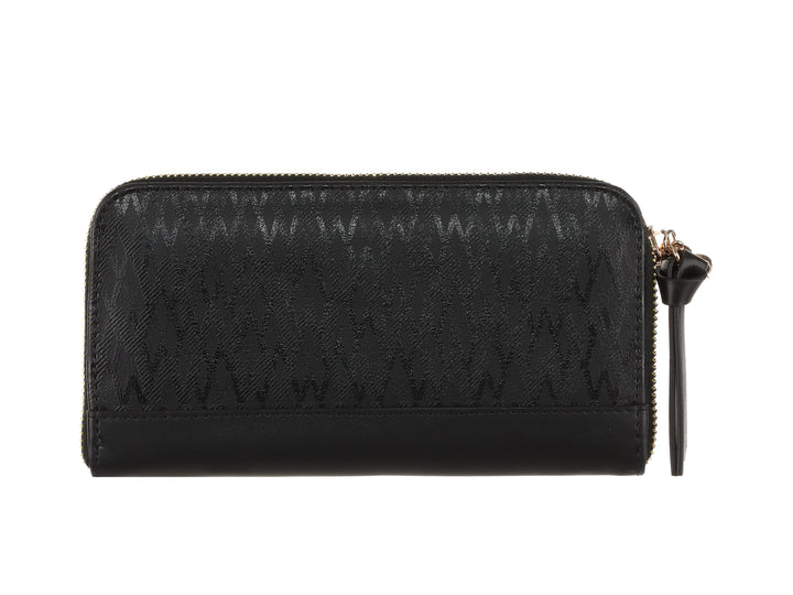 Cartera negra de Westies con estampado geométrico, cierre superior y detalle metálico dorado en el centro.