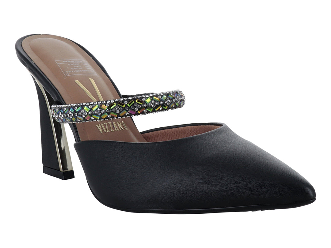 Zapatilla negra de tacón grueso con correa decorada con cristales multicolores.