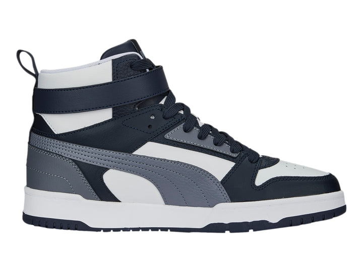 Tenis PUMA de cuello alto en colores blanco, gris y azul marino con suela blanca.