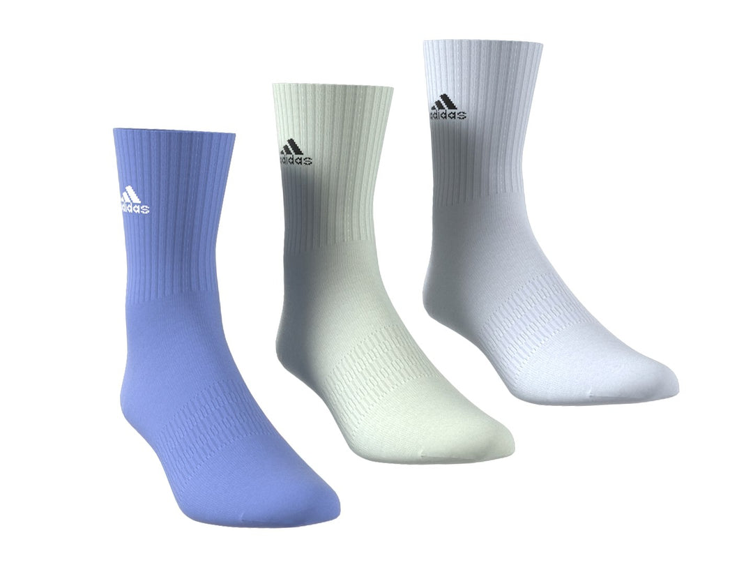 Pack de tres pares de calcetines Adidas en colores azul claro, verde claro y blanco.