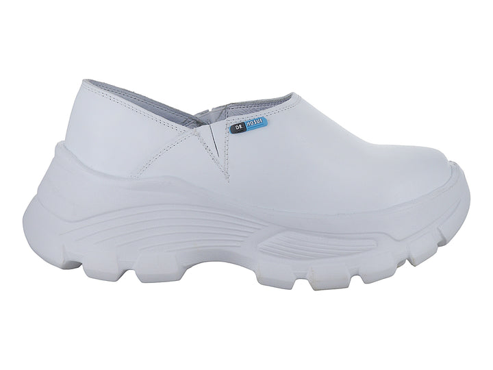 Zapatos planos tipo zueco color blanco con suela gruesa y diseño ergonómico de la marca DR HOSUE.