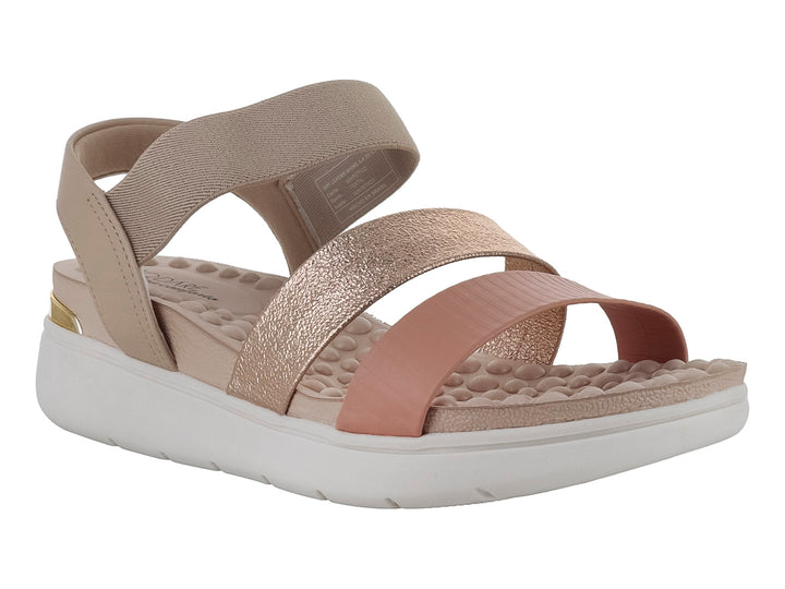 Sandalia Modare para mujer en color beige con correas brillantes y suela blanca de plataforma.
