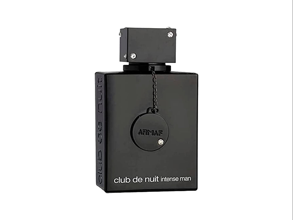 Perfume Armaf Club de Nuit Intense Man en botella y caja de color negro brillante.