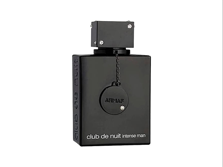 Perfume Armaf Club de Nuit Intense Man en botella y caja de color negro brillante.