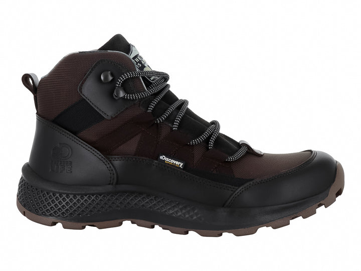 Bota de senderismo Discovery en color café y negro con suela antiderrapante.