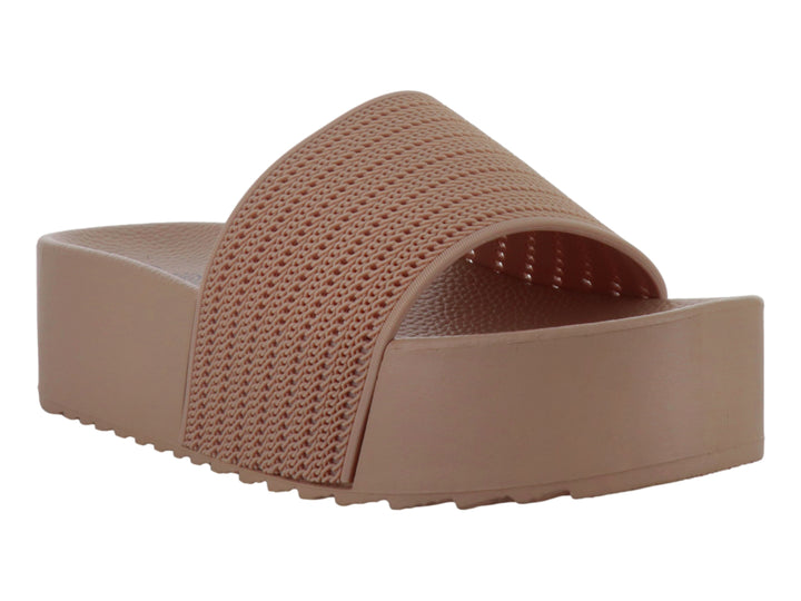 Sandalias de plataforma color camel con banda superior tejida y suela gruesa