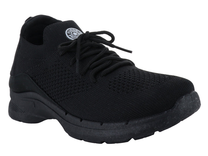 Tenis deportivos Furor color negro con tejido transpirable y suela gruesa.