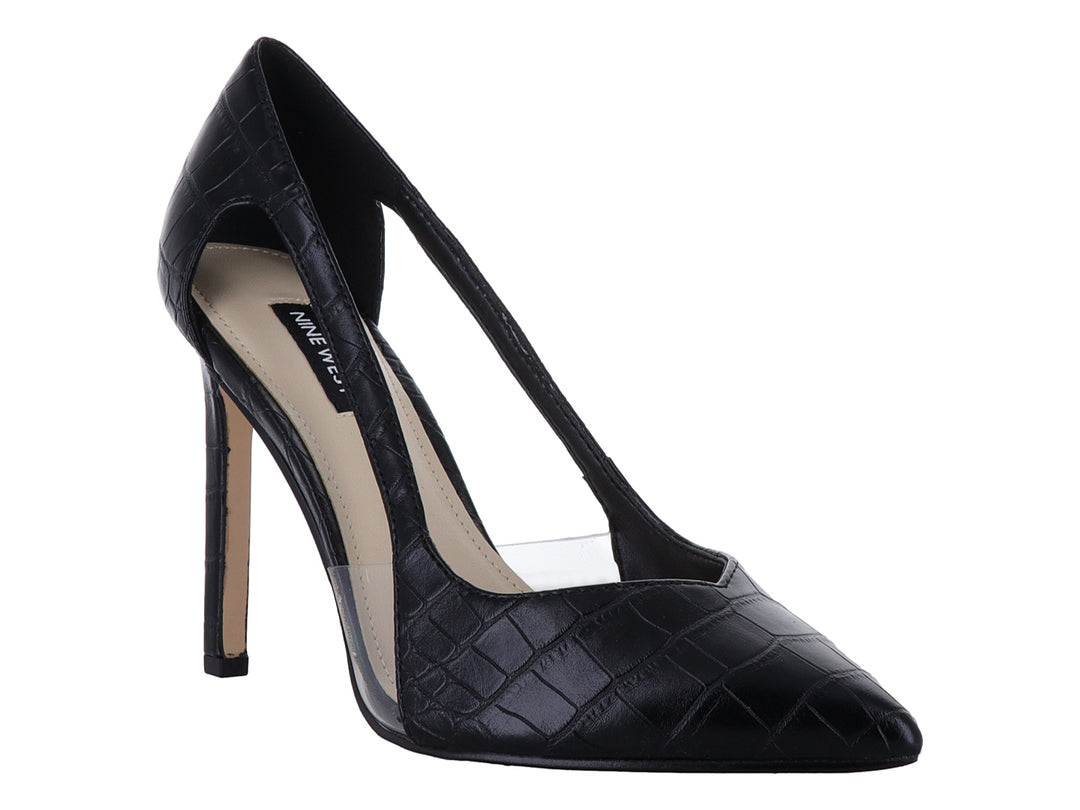 Zapato de tacón alto negro con textura de cocodrilo y panel lateral transparente.