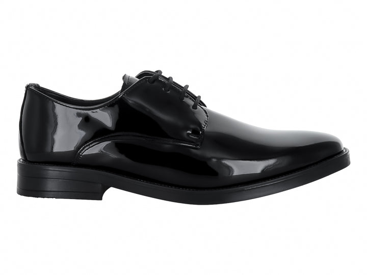 Zapato formal de Hombre en color negro charol con cordones y acabado brillante.