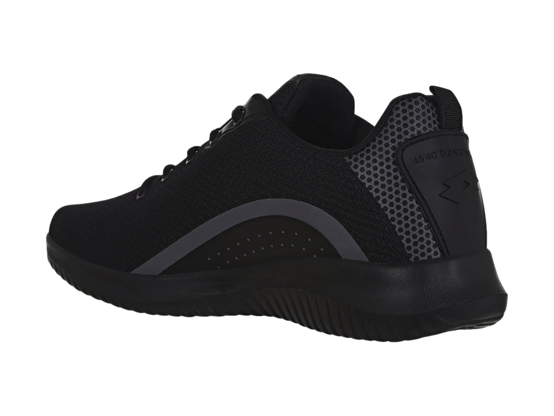 Tenis deportivos Lotto color negro con detalle lateral gris y suela negra.