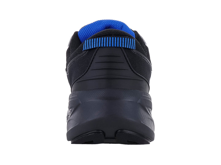 Tenis deportivos Lotto color negro mono con detalles en azul y suela robusta.