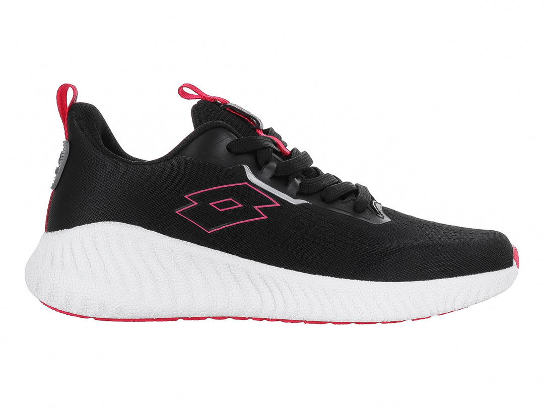 Tenis deportivos Lotto color negro con suela blanca y detalles en rosa.