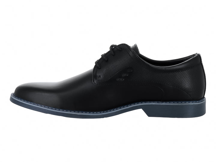 Zapato formal negro para hombre con agujetas y suela azul marino.