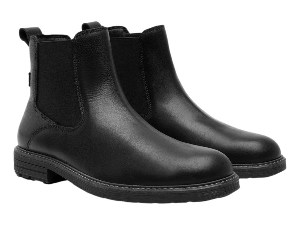 Bota casual Flexi color negro para hombre con panel elástico lateral.