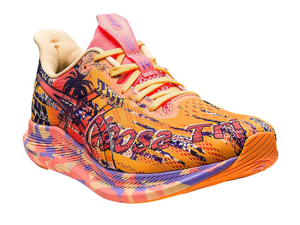Tenis de running ASICS Noosa Tri 14 color naranja con diseños multicolores y suela amortiguada.