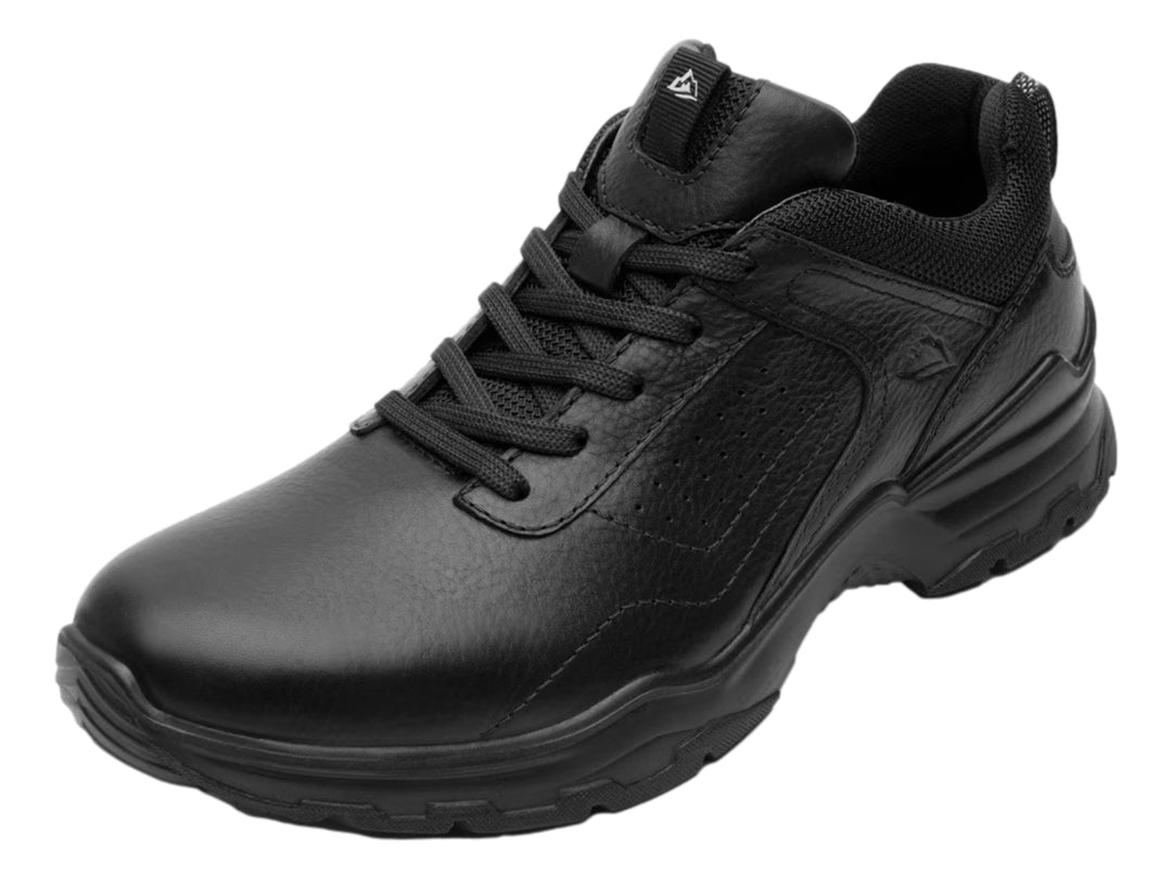 Zapato Flexi color negro de cuero con cordones y suela gruesa.