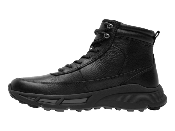 Botín negro de cuero Flexi con suela robusta y cordones.