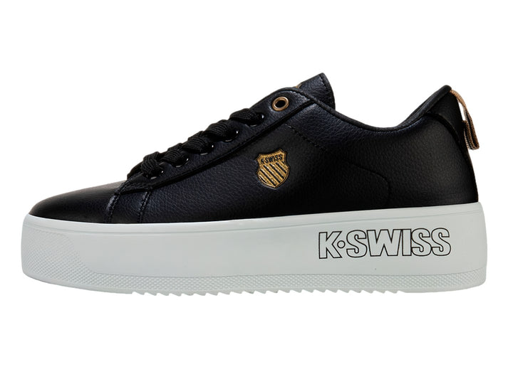 Tenis K-Swiss Trinity Platform en color negro con suela blanca ancha y plataforma.